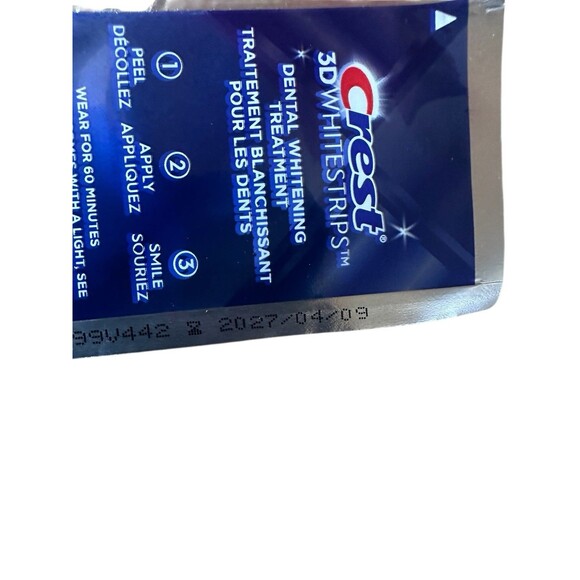 Crest 3D Whitestrips 14 Treatments (28 Strips) (Open Box) Expires 04/2027 - Picture 3 of 5